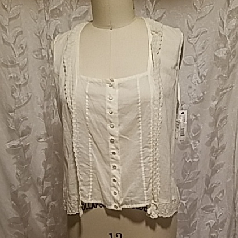 DKNY Vintage White Sleeveless Button-Up Top